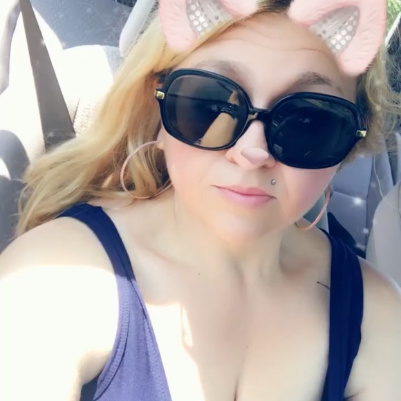 Michael Kors Sunglasses - Picture 3 of 3